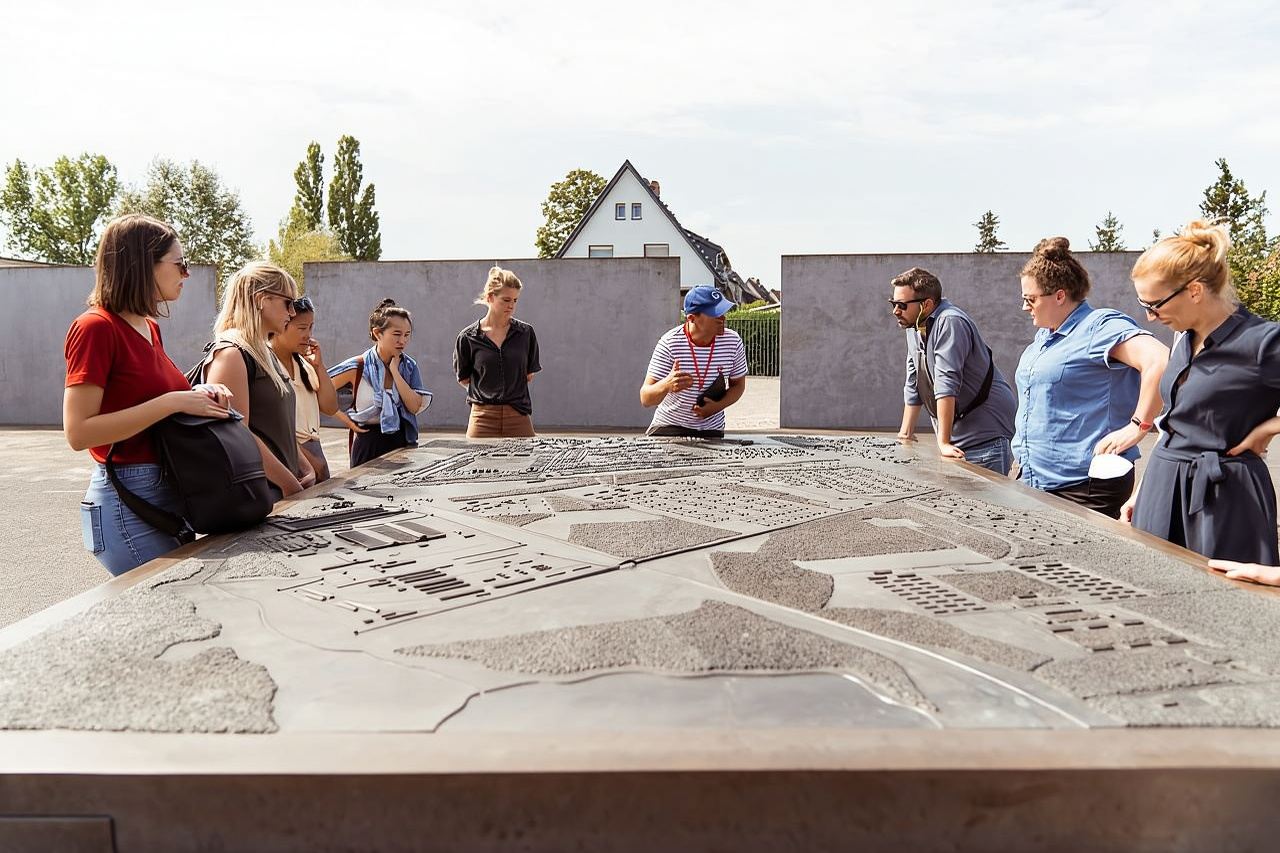 Berlin: Sachsenhausen Concentration Camp Tour in English
