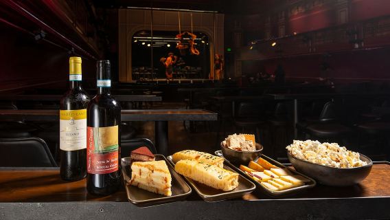 San Francisco: Immersive Akrobatikshow „Dear San Francisco“