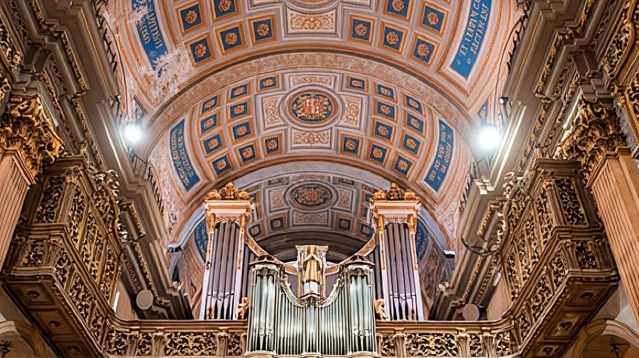 巴塞羅那：韋華第、莫扎特、巴赫等音樂會