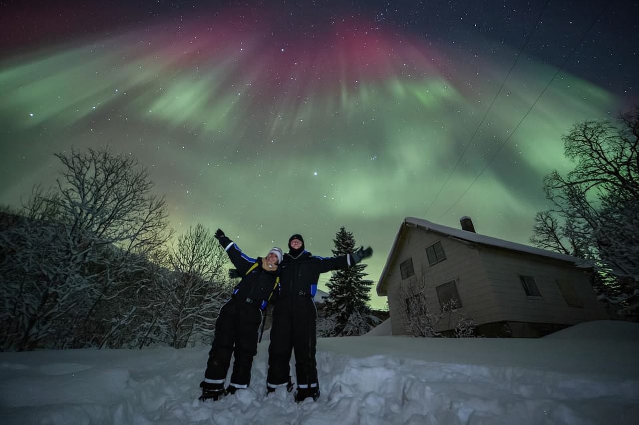 Tromsø: Big Bus Northern Lights Tour with Free Photos