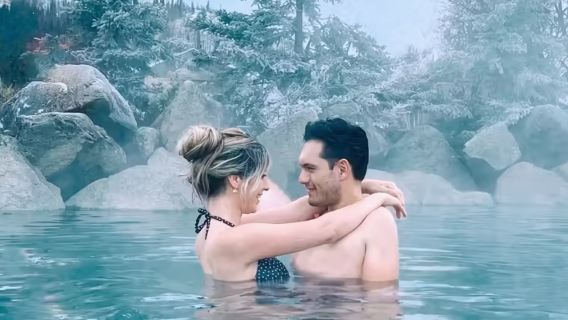 A 1-day tour to Chena Hot Springs, Ice Sculpture Museum, and senior House in Fairbanks, Alaska