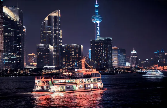【上海黃浦江優惠船票】十六舖碼頭登船（黃浦江精華遊航班）／享用遊船自助餐／夜遊東方明珠／可體驗日遊航班
