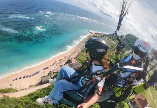 Bali paragliding [optional timbis/ulu/alam/riug]