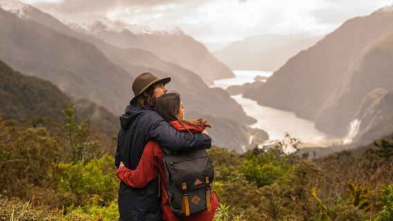 Doubtful Sound Wilderness Day Cruise from Manapouri