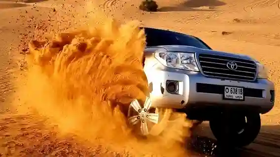 杜拜沙漠營地體驗一日遊|網紅沙漠衝沙騎駱駝特色表演含餐含接駁