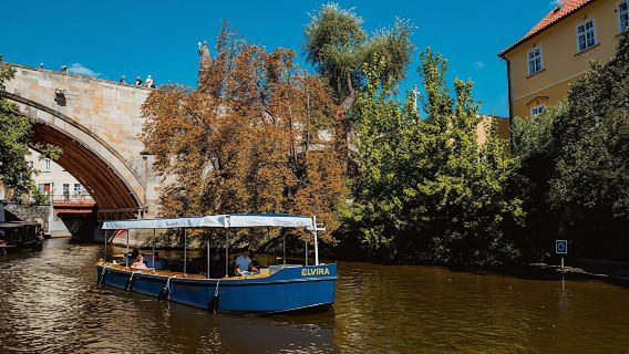 Crucero por el Canal del Diablo en Praga