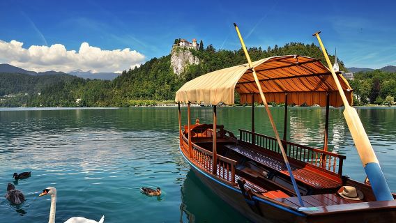 ทัวร์ทะเลสาบเบลดแบบรวมทุกอย่างจากลูบลิยานา