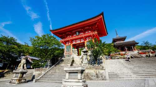 日本京都奈良清水寺伏見稲荷大社奈良公園ワンデーツアー