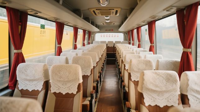 成都-四姑娘山出發 接駁車【2+1豪華保姆】去程·返程可選｜正規車輛·舒適空調/豪華保姆2+1大巴可選