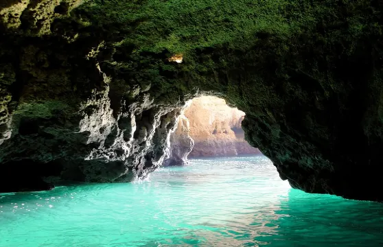 拉各斯蓬塔達皮耶達德洞穴遊船之旅