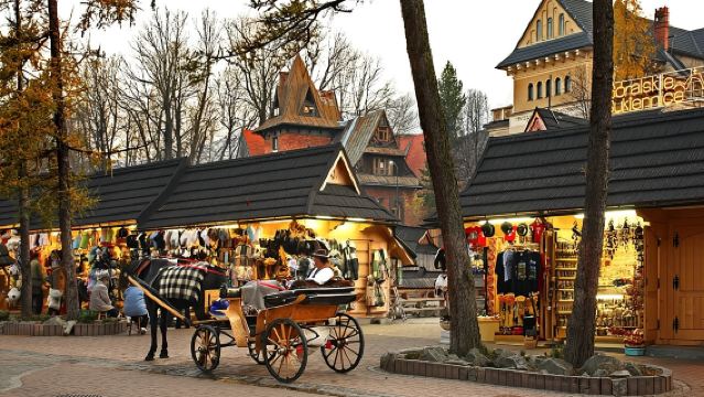 Zakopane Day Tour from Krakow with Tasting and Funicular ride
