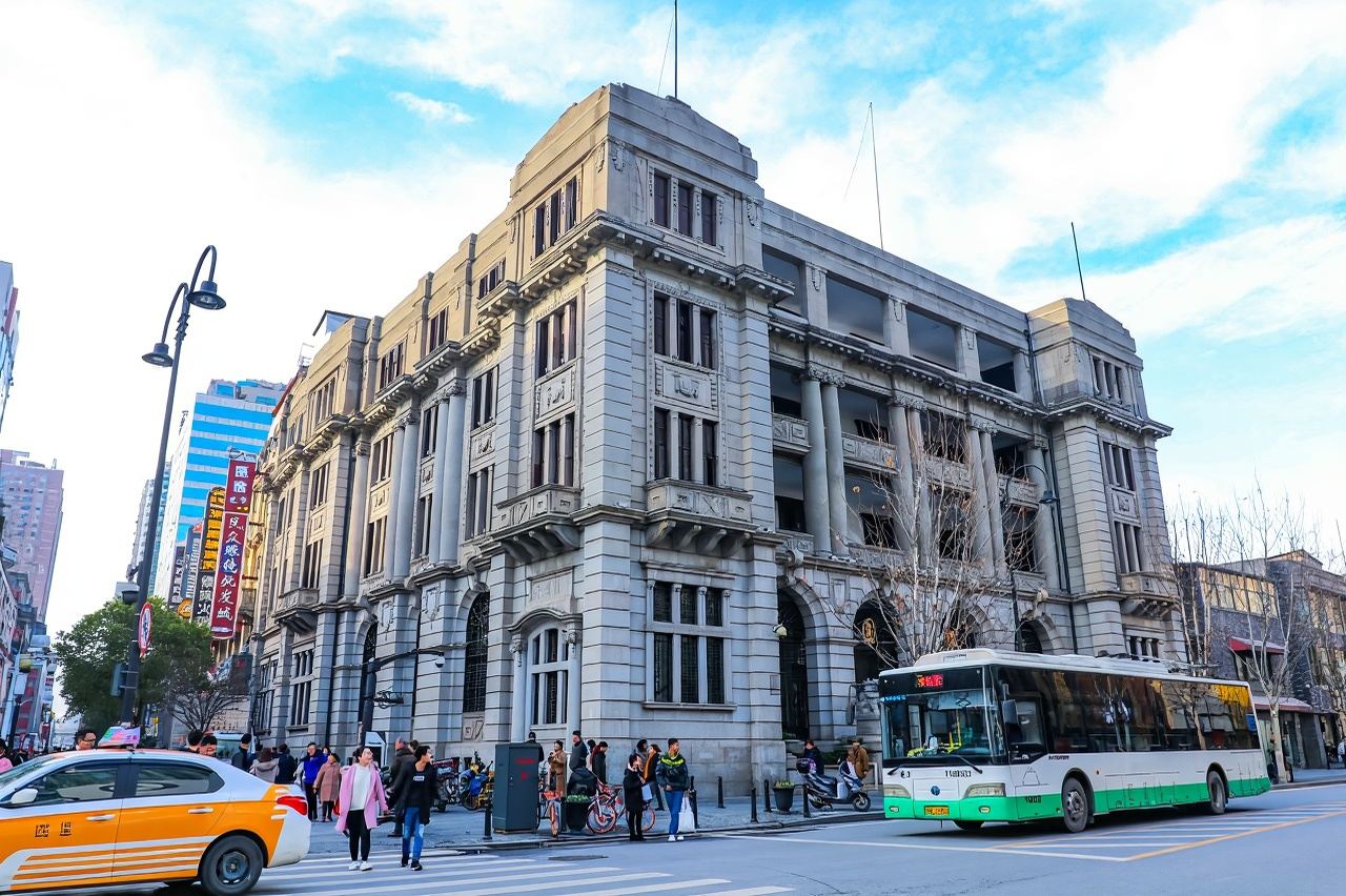 武漢東湖生態旅遊風景區+湖北省博物館+黃鶴樓景區導覽【跟著司導 走街串巷|賞東湖生態旅遊風景區美景+品當地美食+全程司導陪同】