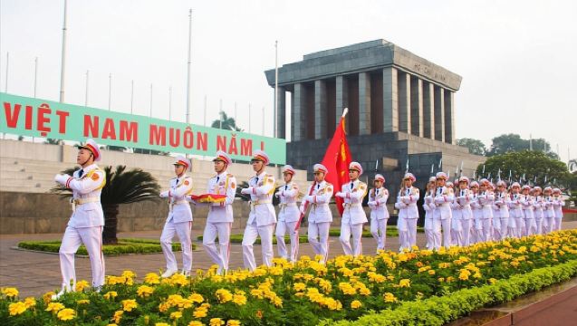 ทัวร์ชมเมืองและอาหารฮานอยแบบเหมาทัวร์