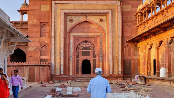 Jaipur to Agra via Chand Baori, Bharatpur and Fatehpur Sikri