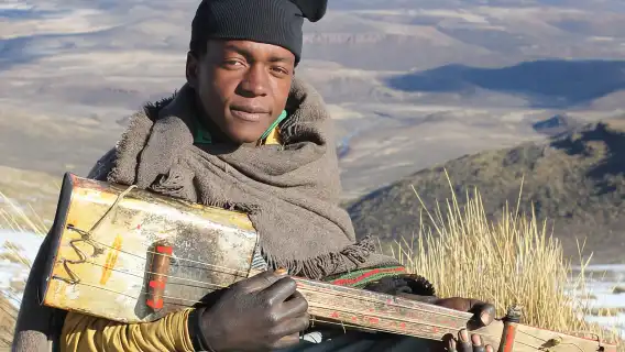 ซานิพาส: ทัวร์ทางวัฒนธรรมและมรดก