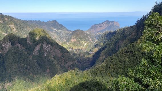 Madeira: Levada dos Balcões Hike PR11 1,5 Kilometer Pribadi