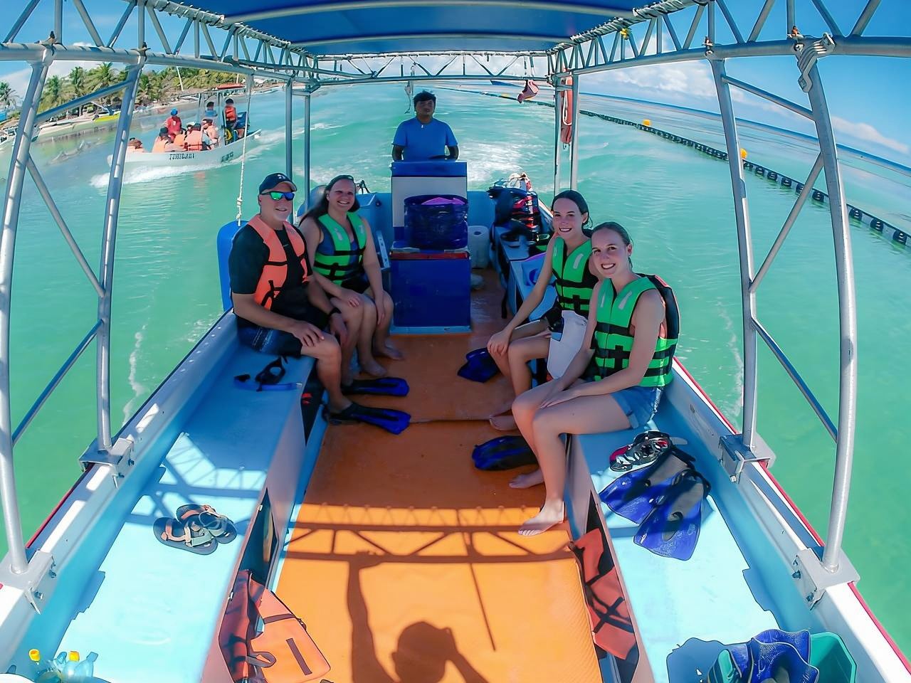 Mahahual: Snorkeling Boat Tour