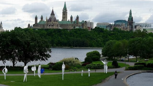 Galeri Negara Ottawa Kanada + Taman Terusan Rideau + Bukit Parlimen + Pasar ByWard