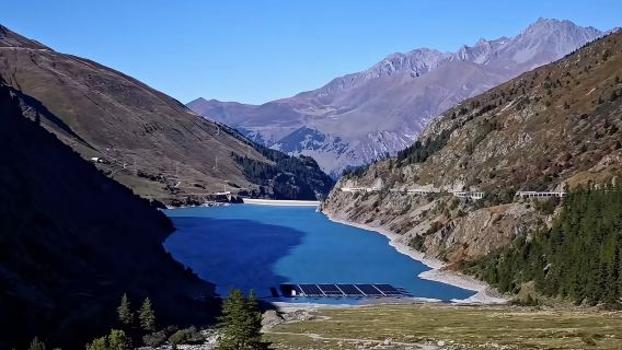 包車前往奧斯塔精華景點：羅馬劇院、凱旋門、拱廊、教堂一網打盡