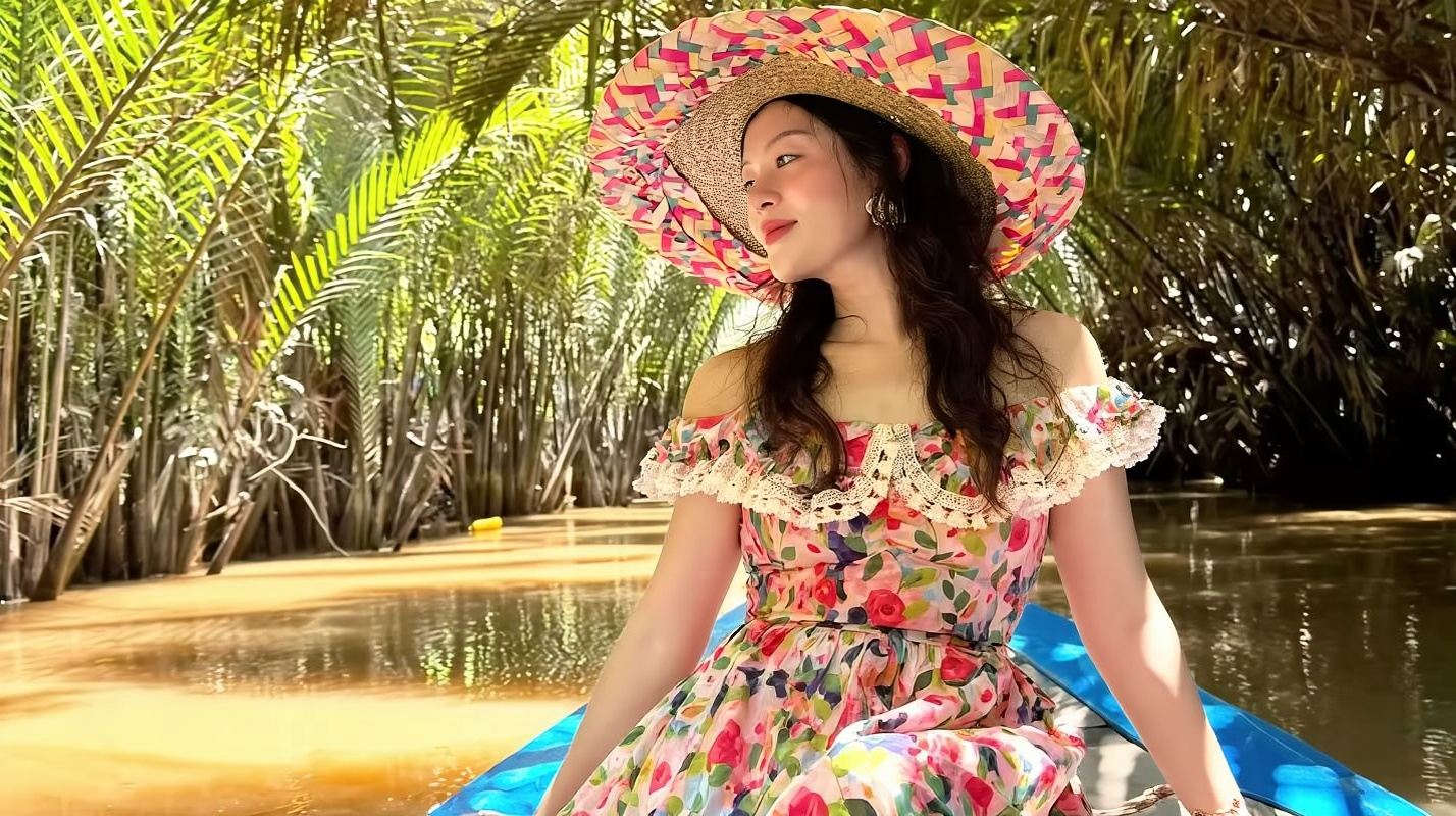 Vietnam Mekong River Delta 1-day Tour [Coconut Forest Boat Ride + Lunch + Guide + Transfer]