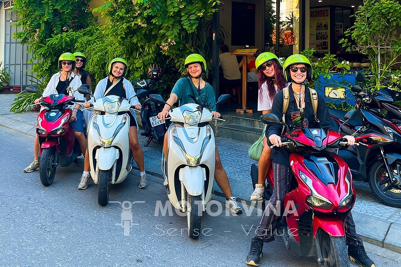 Noleggio scooter da Hue a Hoi An con trasferimento bagagli