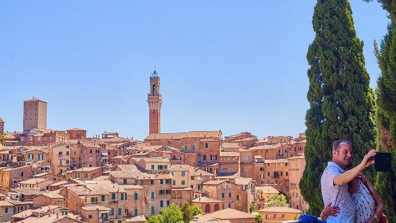 Medieval Gems of Tuscany: Siena, San Gimignano and Monteriggioni