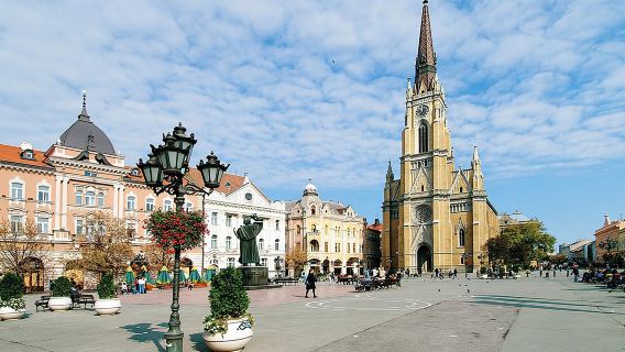 Novi Sad and Sremski Karlovci private tour with wine tasting