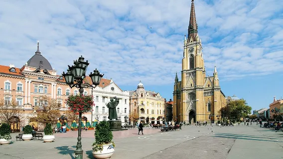 Novi Sad and Sremski Karlovci private tour with wine tasting