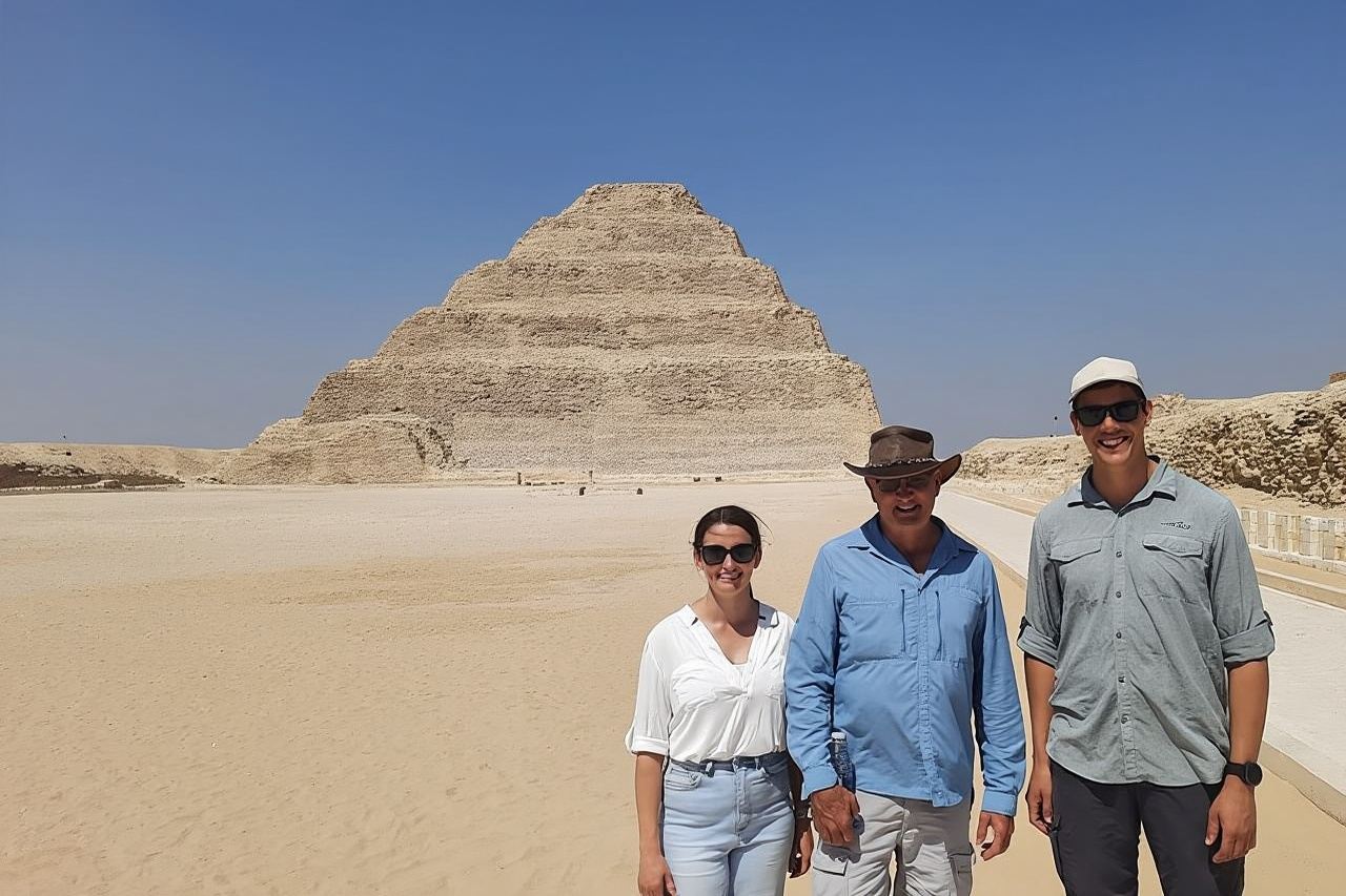 6-Hours VIP Private Day Memphis city ,Sakkara pyramids ,Dahshur