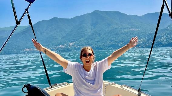 1 Hour Boat Rental Without License 40cv Engine on Lake Como