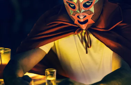 墨西哥摔角比賽門票、墨西哥捲餅、啤酒和龍舌蘭酒 = 最棒的夜晚！