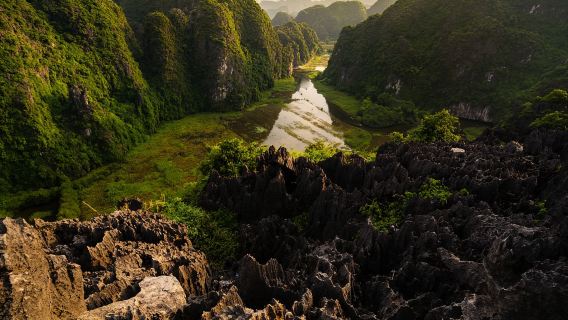 Hoa Lu - Mua-Höhle - Tam Coc - Fahrrad - Schwimmen