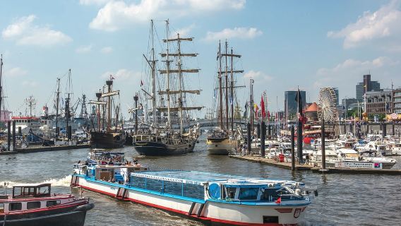 Hamburg: 2-Hour Harbor Cruise