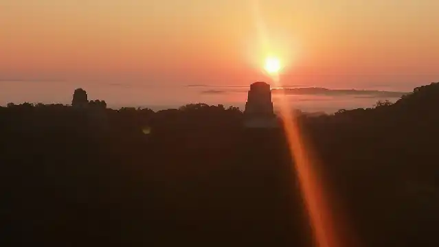 蒂卡爾VIP私人日出之旅（全包），從危地馬拉弗洛雷斯出發