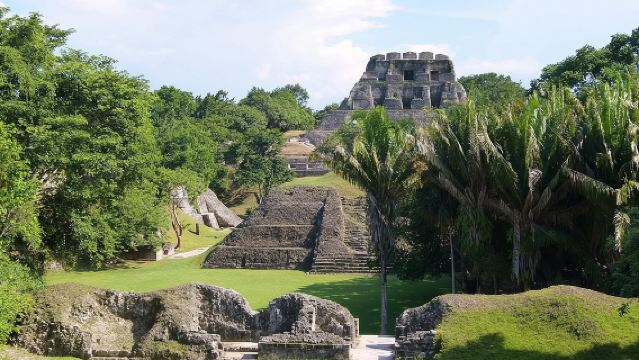 Kết hợp 2 hoạt động phổ biến nhất của Belize thành 1 gói tuyệt vời từ Placencia