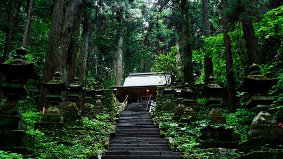 日本熊本九州：上色見熊野座＋草千里＋阿蘇火山＋黒川温泉ワンデーツアー