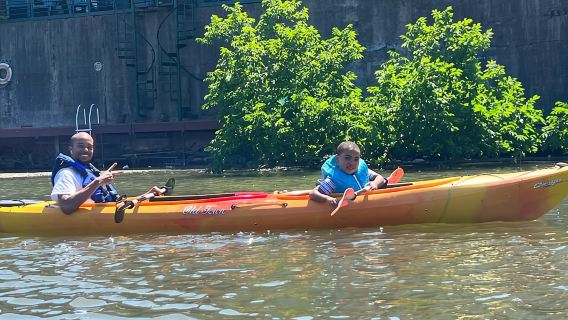 Chicago: 2-Hour Kayak Rental from North Rockwell