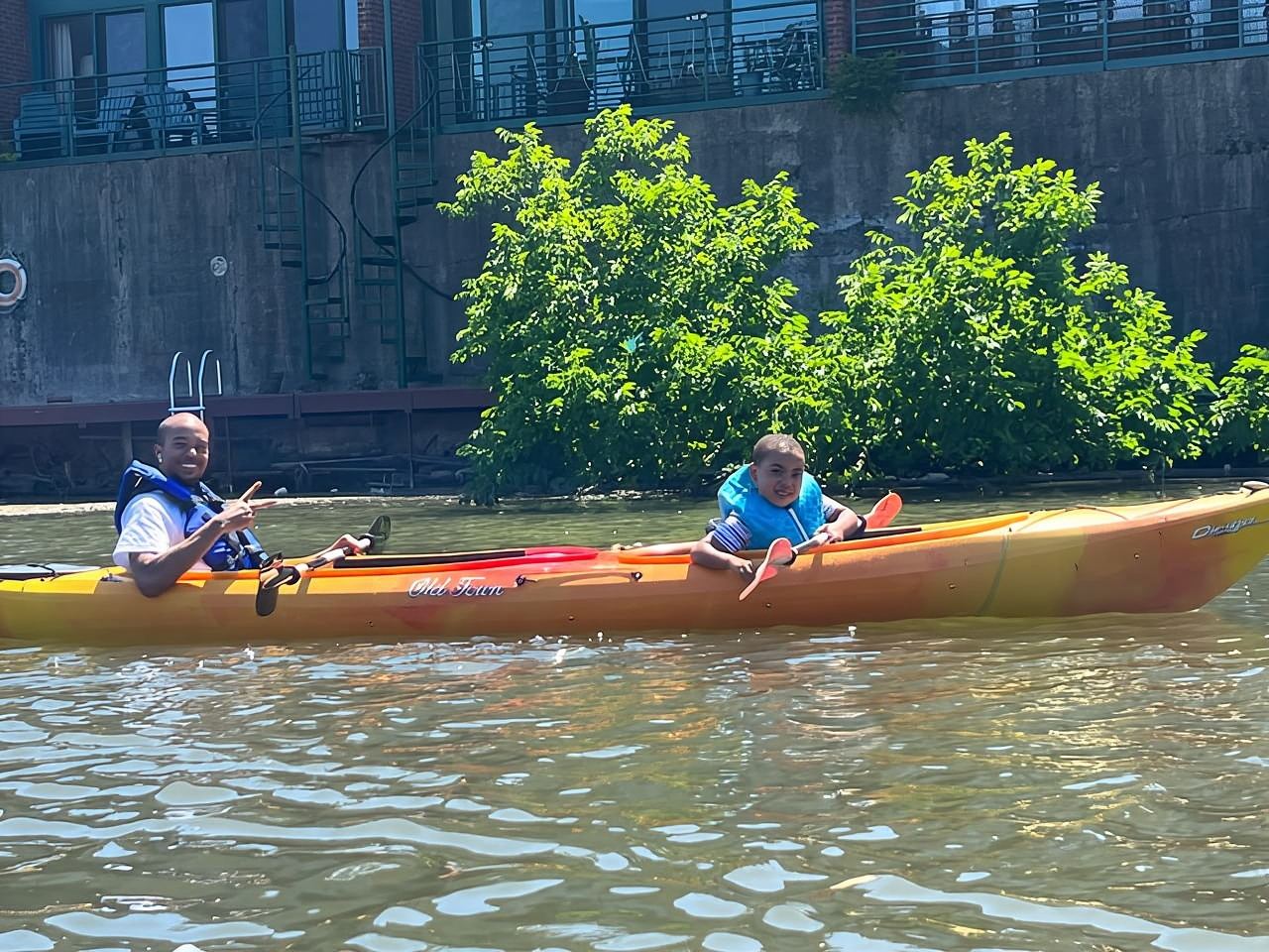 Chicago: 2-Hour Kayak Rental from North Rockwell