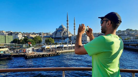 Istanbul: Tur Jalan Kaki Sisi Asia dengan Naik Feri