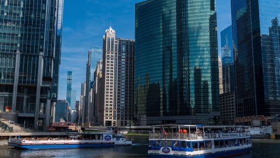 Chicago: Pelayaran Sungai Arsitektur Lewati Antrean Tiket