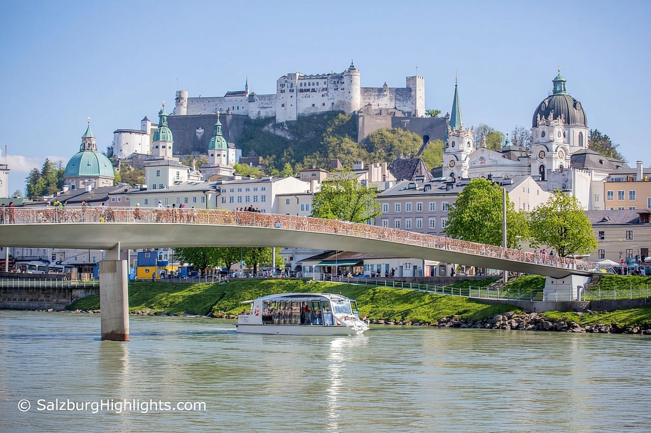 Salzburg: River Cruise & Best of Mozart Fortress Concert