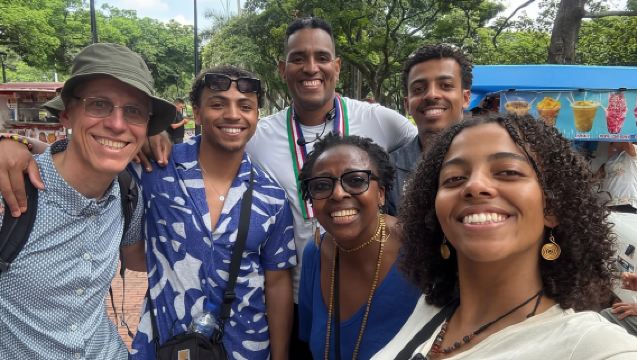 Afro Walking Tour. The colors of Cali.