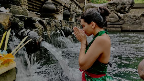 Tirta Empul: Tur Pura dengan Pembersihan Spiritual Opsional