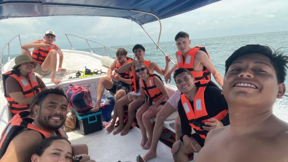 Holbox: Punta Mosquitos, Birds & Pasión Island Boat Tour