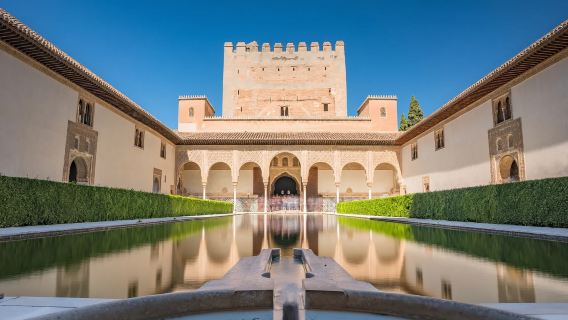 西班牙全境 陪同旅遊翻譯 展會翻譯 當地自由行地接 接機 （可私人定制）