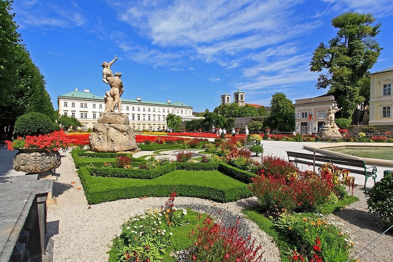 Munich to Salzburg Sightseeing Day Tour from Germany [English Group]