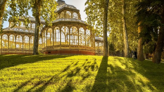 馬德里王市區太陽門廣場＋麗池公園【景點可選，中文司機10H】