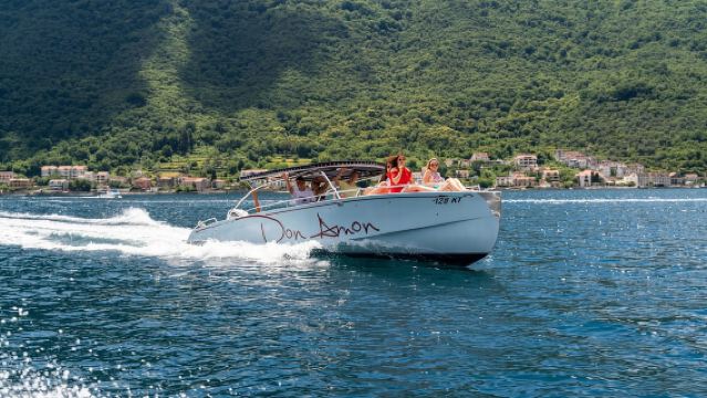 Kotor: Perast veneciana y Nuestra Señora de las Rocas en lancha rápida