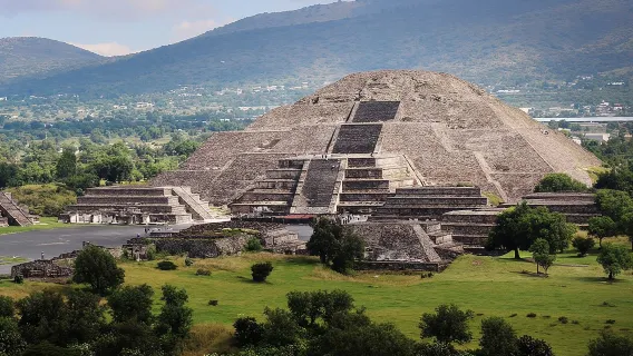 Tour di un giorno intero a Teotihuacan e alla Basilica di Guadalupe