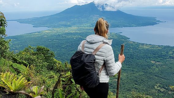 เดินป่าโอเมเตเป - ภูเขาไฟคอนเซปซิออน โดยแฮปปี้ทัวร์